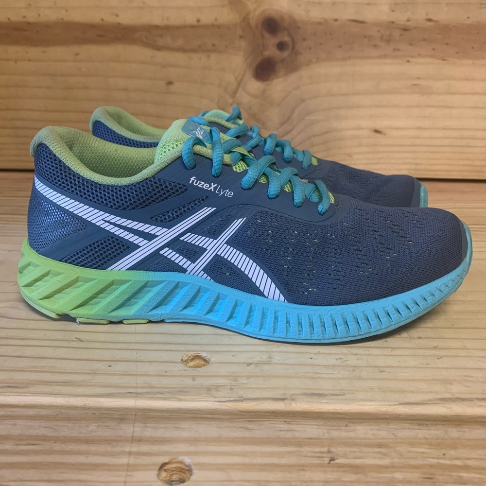 Asics Women's fuzeX Lyte Running Shoe size 6.5